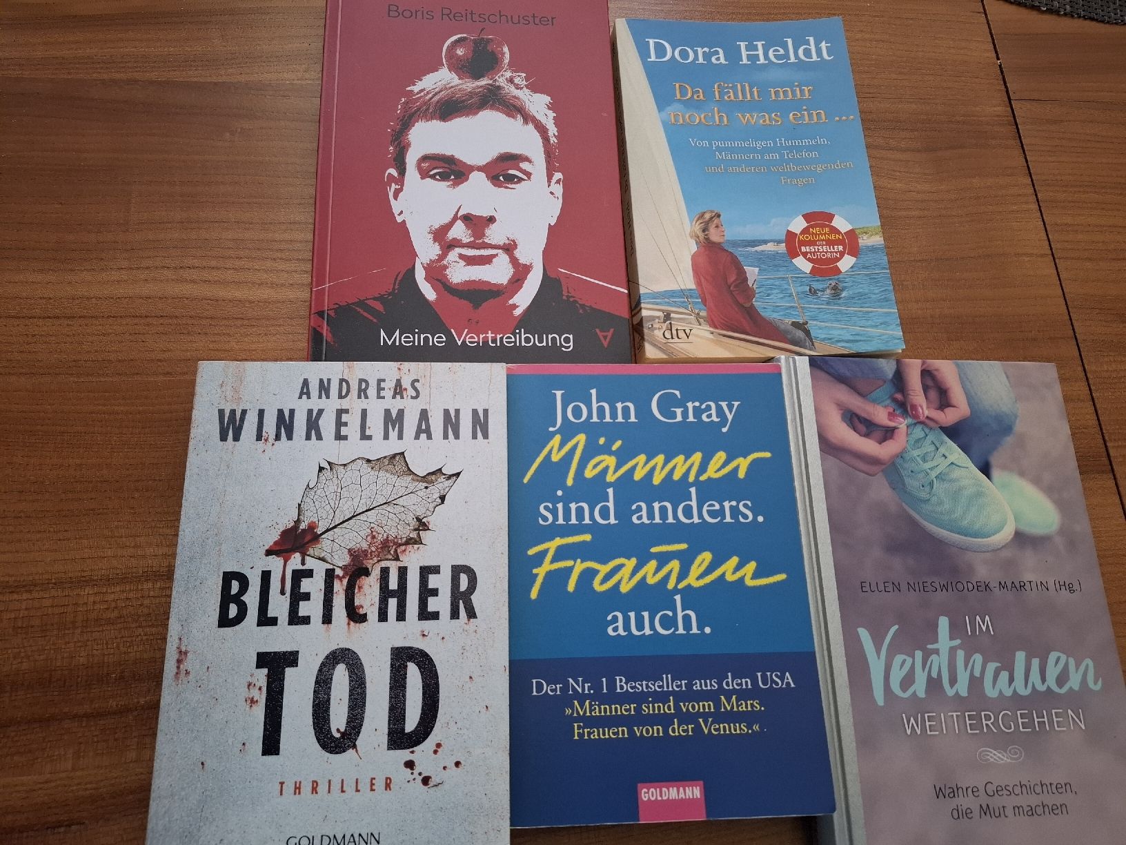 Libri: Buch Konvolut 5 Stk. verschiedene Autoren. – Nuovo (secondo la descrizione) da Aarberg venduto da Happy058