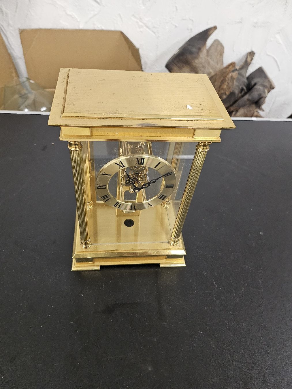 Orologi da terra & Orologi da parete: Tischuhr Messing Glas 8 Tage Werk  – Usato da St. Gallen venduto da Cocos_Ricardo 1
