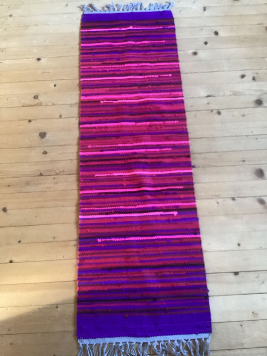 Tappeti: Schöner Handwebteppich: :Läufer pink, violet – Nuovo (secondo la descrizione) da Muttenz venduto da bar_ws7n