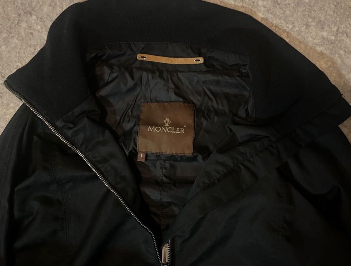 Moncler Jacken: Moncler light Jacket – Gebraucht aus Winterthur von 3mi_2kpf