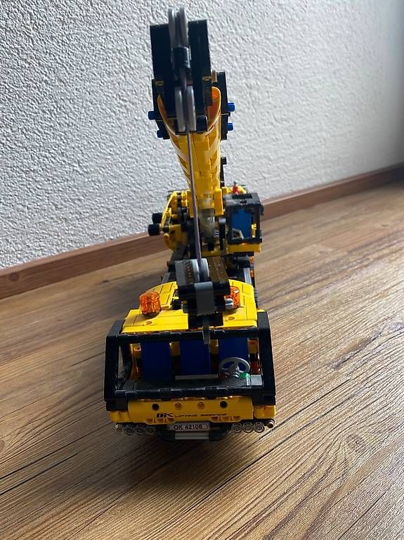 Baukästen: Lego Technic Kran-LkW – Gebraucht aus Davos-Wiesen von nikita06 3