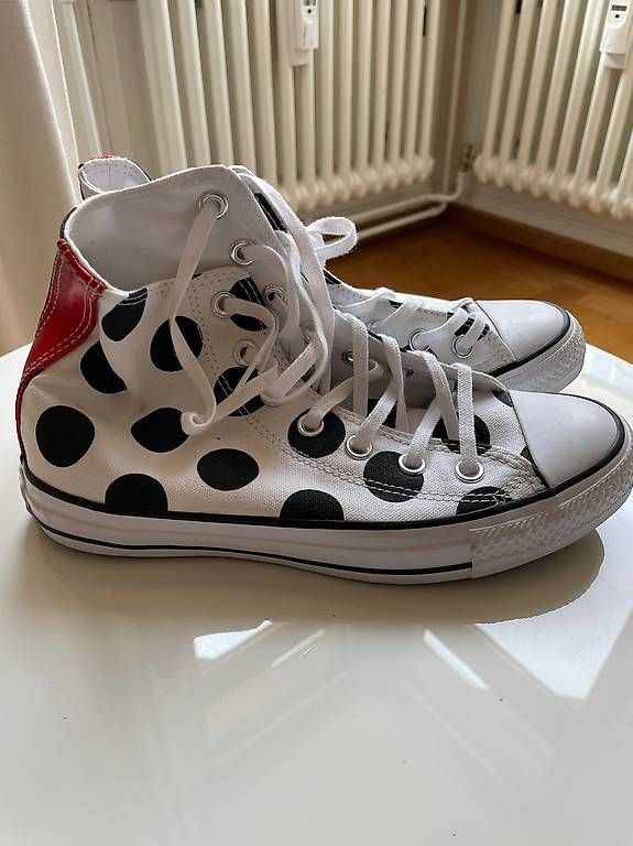 Converse Scarpe da donna: Converse Schue – Usato da Basel venduto da DobrilaP 2