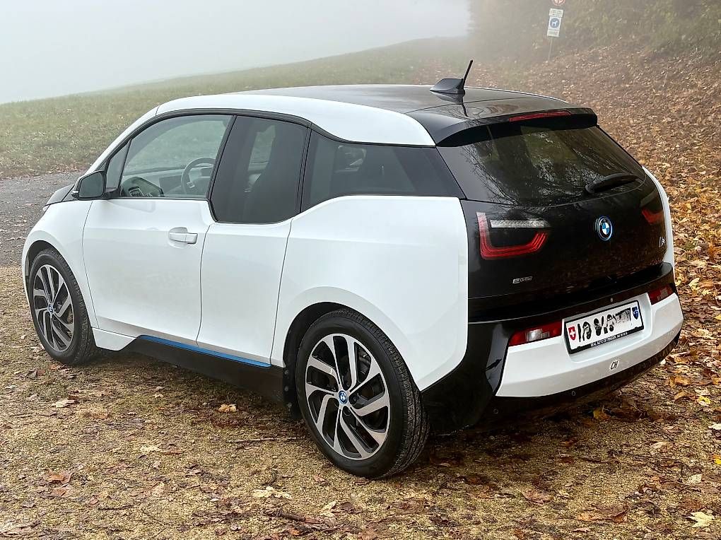 BMW Autos: BMW i3 (60Ah) Range Extender Hybrid – D'occasion à Mumpf par Swiss-Motors 2