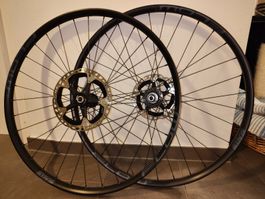Laufradsatz 29" Stans Flow S2, XT Naben & XTR Bremsscheiben