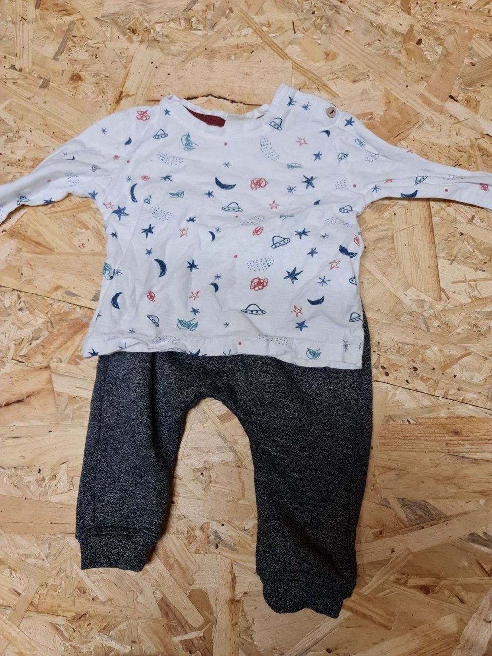 Lotti & Set di vestiti: Baby Pullover Hose Set 62/68 – Nuovo (secondo la descrizione) da Berg TG venduto da lisboa.sky