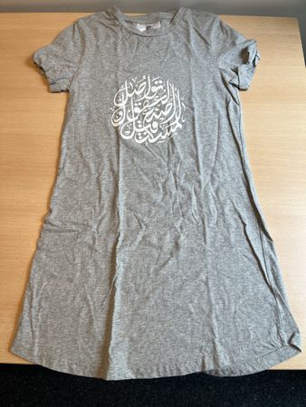 Robe t-shirt Expo 2020 Dubai taille 8 /S