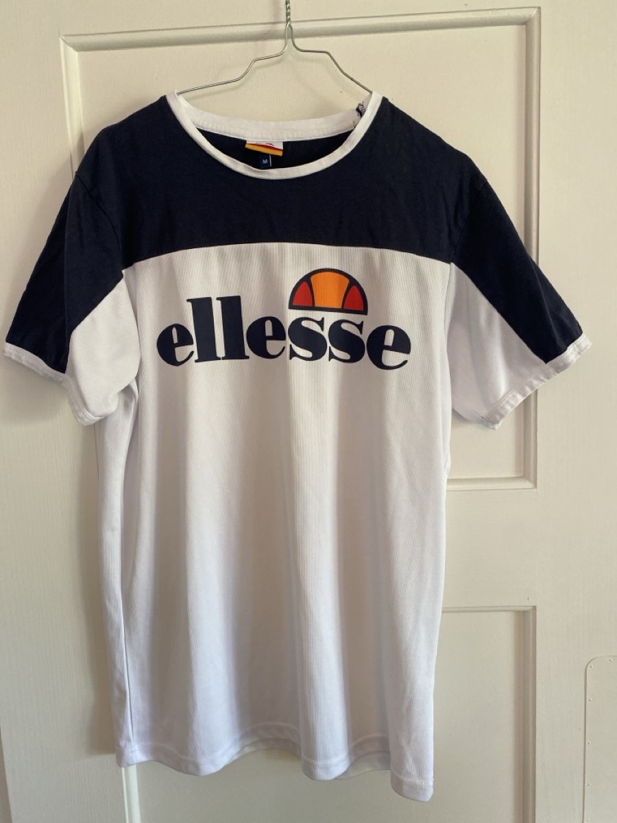 Ellesse T-shirt: Ellesse Trikotshirt – Nuovo (secondo la descrizione) da Zürich venduto da Uiuiui