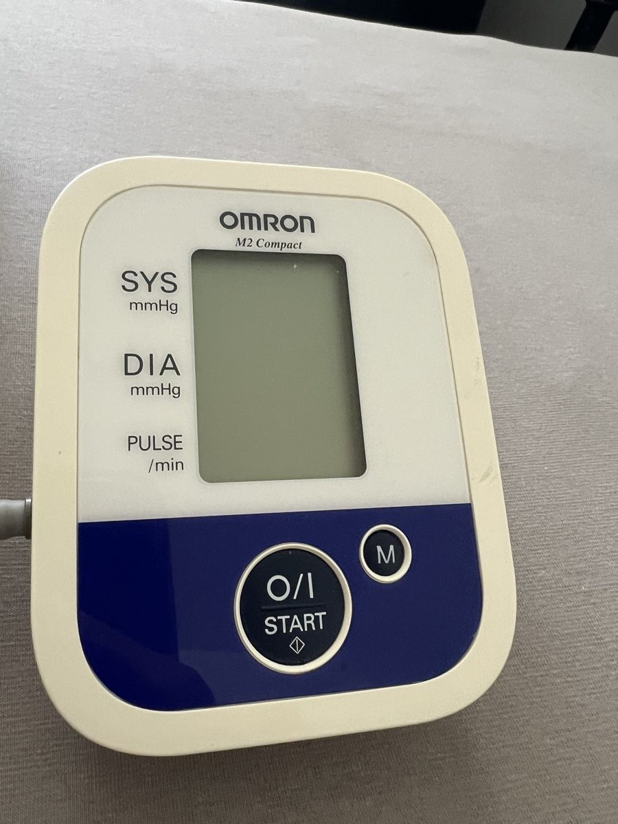 Omron Misurare: NEUWERTIG**OMRON BD MESSGERÄT**PREISWERT*** – Nuovo (secondo la descrizione) da Zürich venduto da Ceca52 2