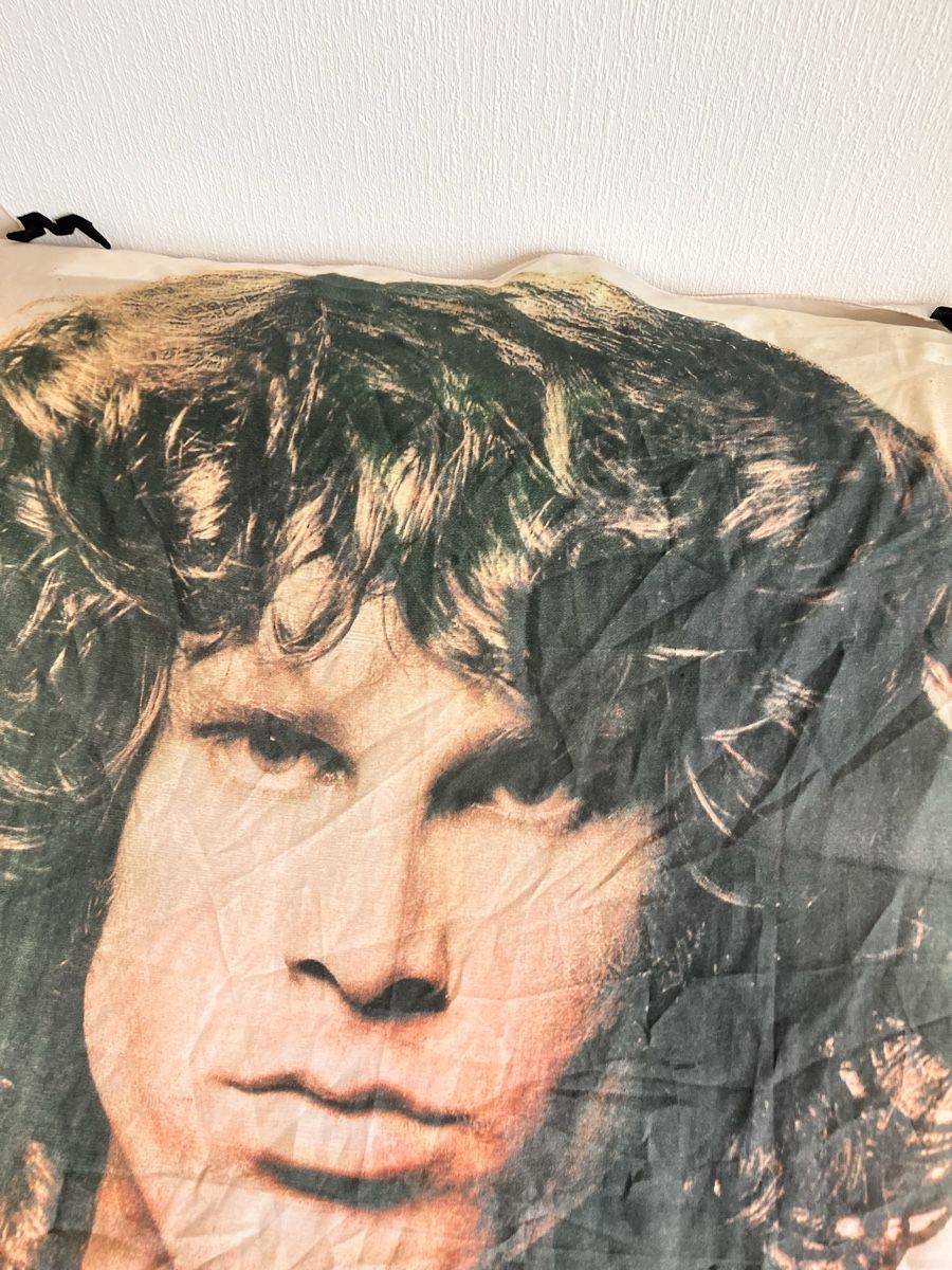 Tutte le decorazioni: 90s Rare Jim Morrison Tapestry Wall Hanging – Usato da Lausanne venduto da Danash 1