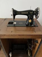 Singer Nähmaschine inklusive Schrank