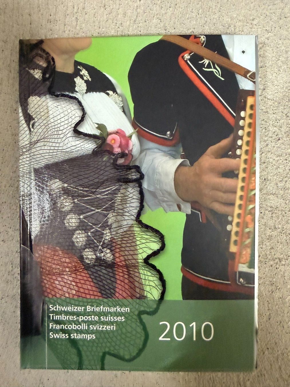 Alle Briefmarken: Jahrbuch der Schweizer Briefmarken 2010 postfrisch – Neu (gemäss Beschreibung) aus St. Gallen von K-C1989