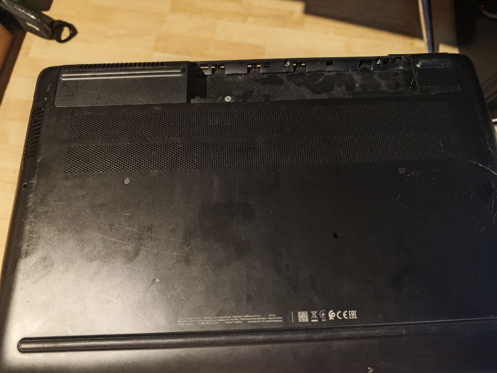 Hewlett Packard Notebook: HP Pavilion 17-ab360nz Defekt – Usato da Sarnen venduto da Laut_musik 3