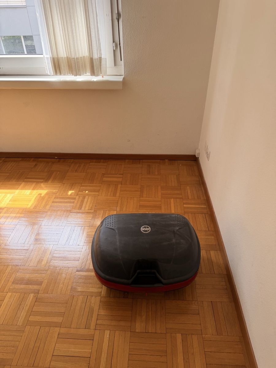 Givi Topcase: Givi motorbike box – Usato da Zürich venduto da kostas_pamp 1