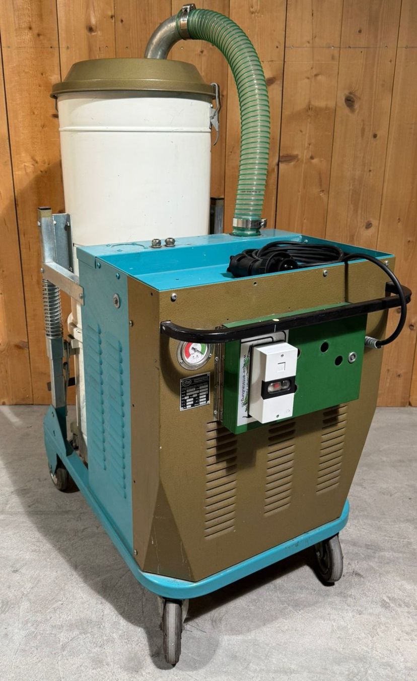 Staubsauger & Zubehör: Industriesauger CFM 3507 W – Gebraucht aus Weite von SEWEITE76