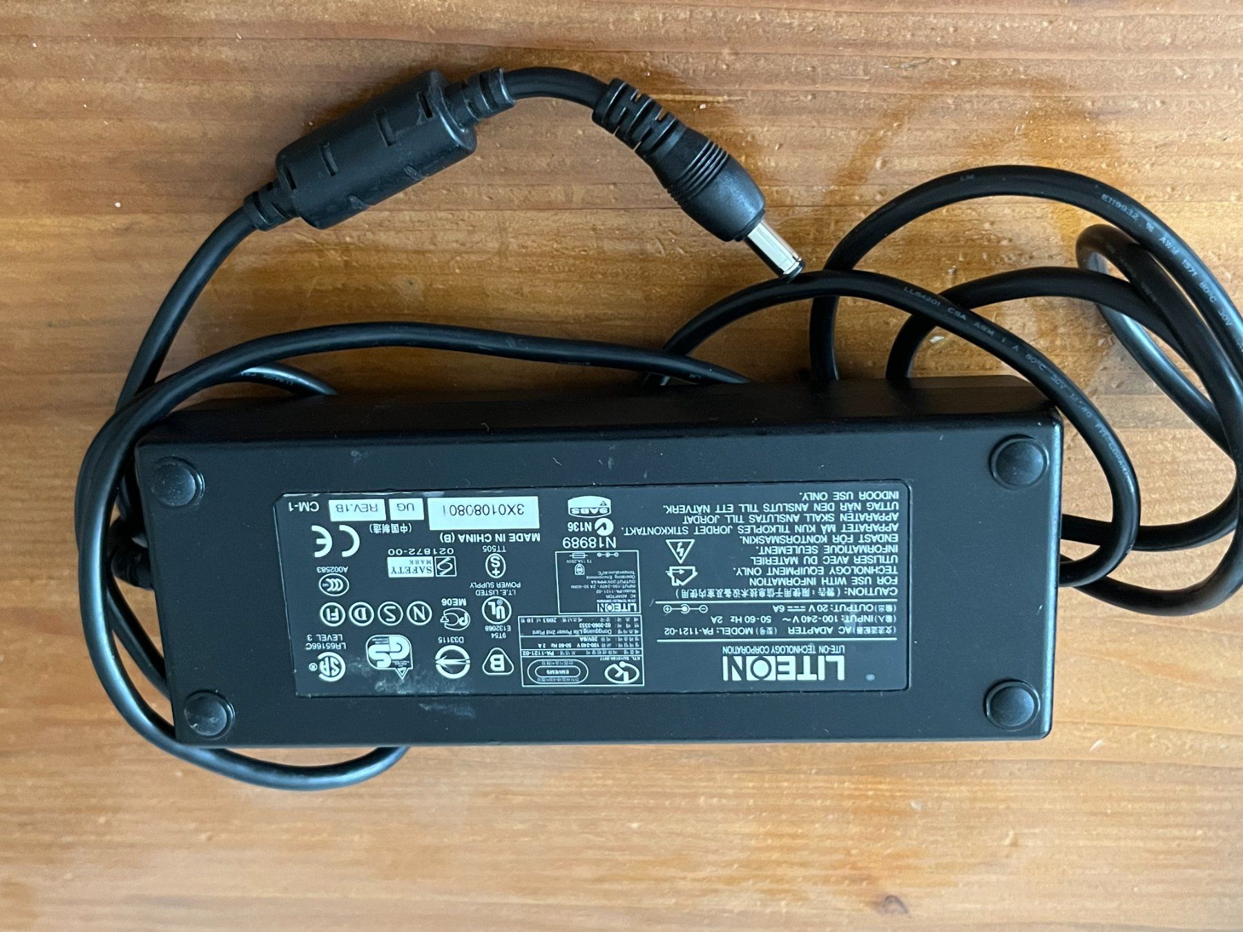 Caricabatterie: Liteon Laptop Adapter 20V 6A – Usato da Winterthur venduto da fla_hwg8