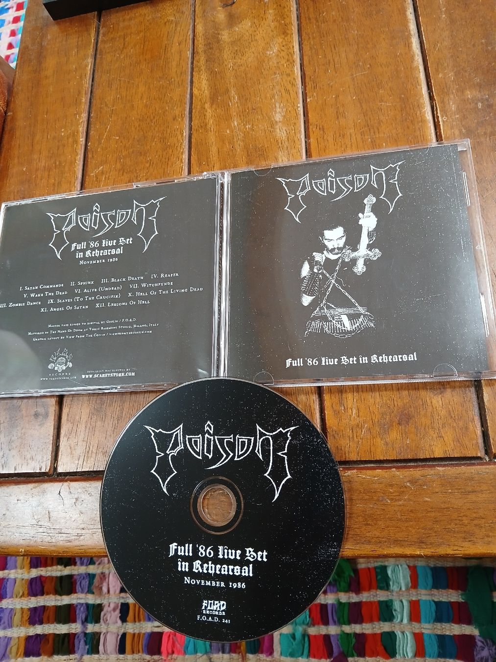 CD: poison - Full 86... – Usato da St-Cergue venduto da VeganWarrior