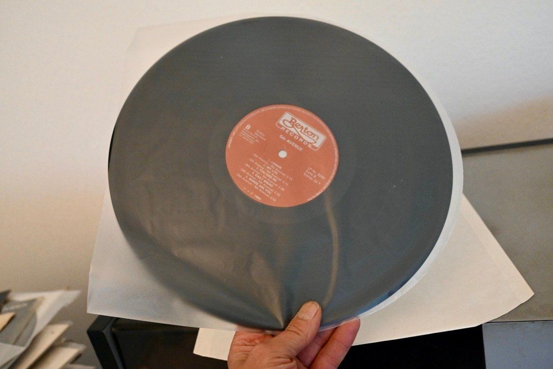 Dischi in vinile: 5th Avenue - Same AUSTRIA jazz rock 1985 VG++ gut – Usato da Pfaffhausen venduto da mono_rec 9