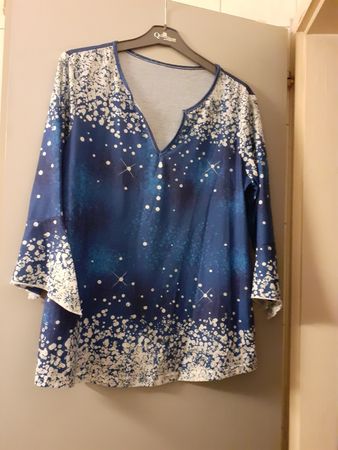 Schöne Sternen Sweatshirt Damen Gr. M neuwertig für Sommer