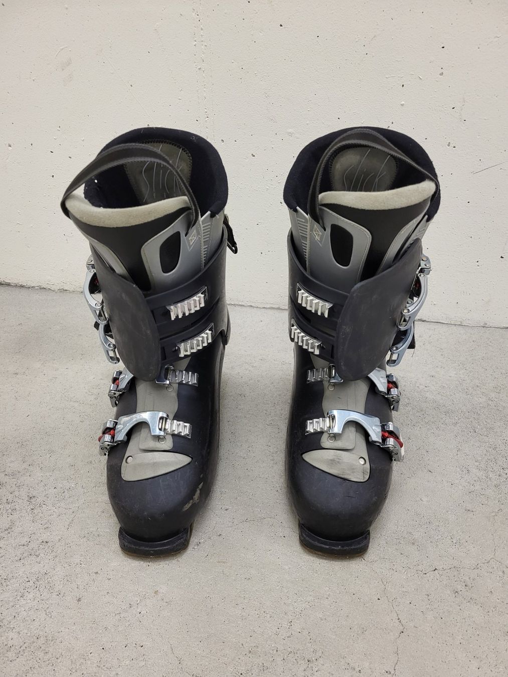 Salomon Scarpe da uomo: Salomon 6TX 29.5cm Skischuhe – Usato da Wabern venduto da hogresta
