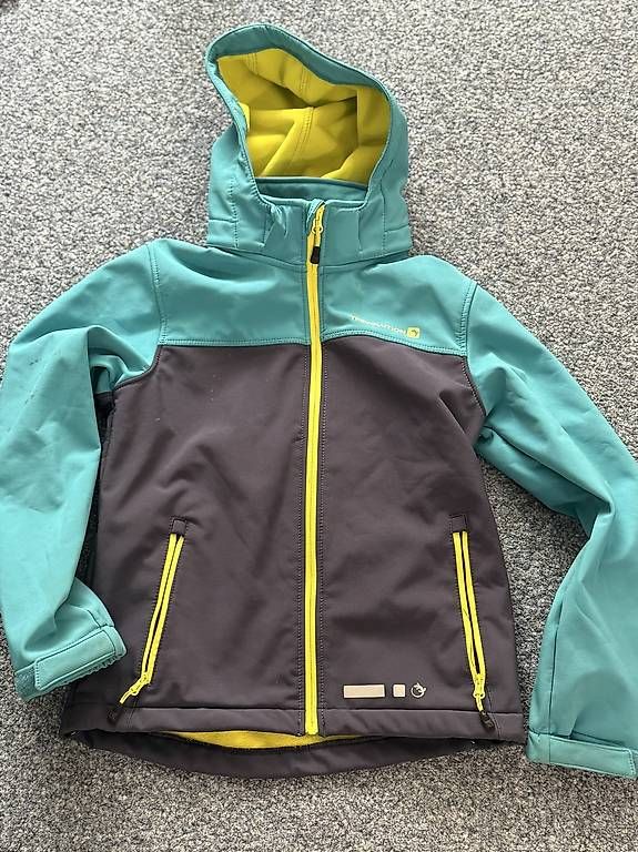 Giacche & Cappotti: Softshelljacke Trollkids Grösse 152 – Usato da Veltheim AG venduto da Danilo79