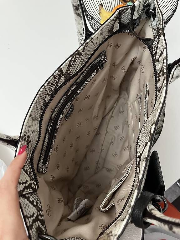 Guess Borse da donna: Borsa Guess – Usato da Bellinzona venduto da cla_nml2 4