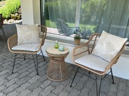 Gartentisch mit Stühle