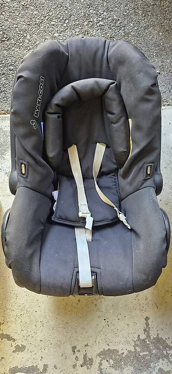 Seggiolini per auto: Maxi Cosi – Usato da Luzern venduto da Helf87