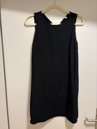 Uniqlo Kleid ärmellos schwarz Grösse S guter Zustand