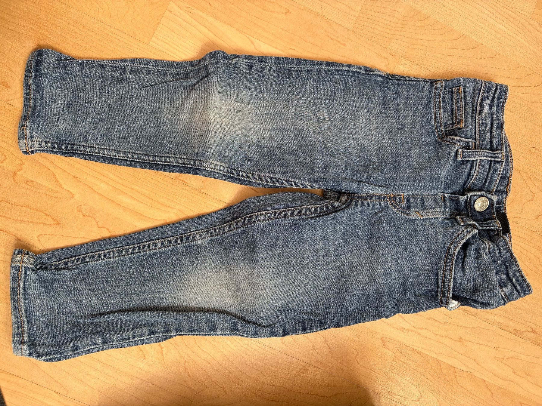 Hosen: Hosen Grösse 98 – Gebraucht aus Bonstetten von ver_5d57 2