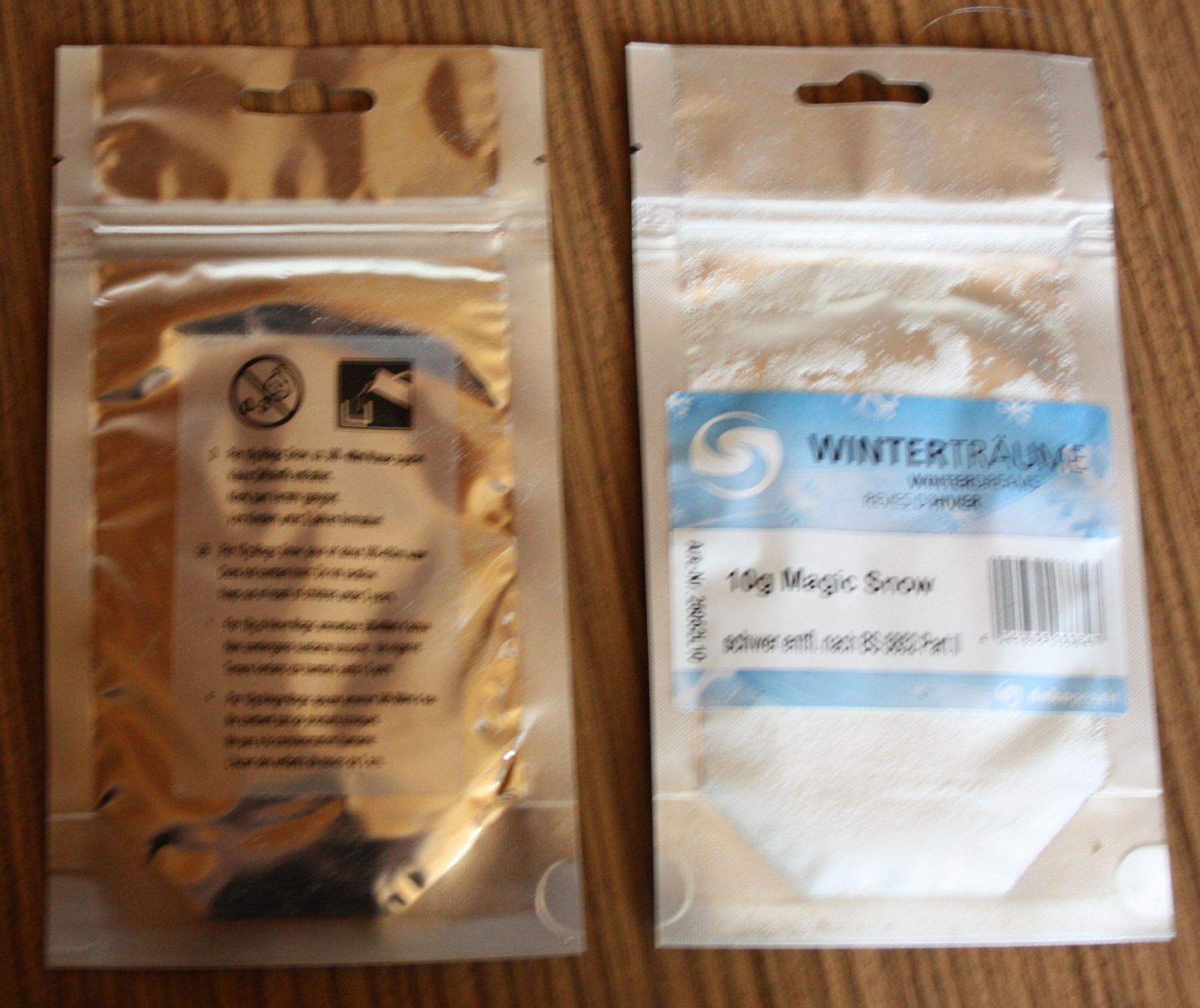 Alle Dekorationen: Winterträume Magic Snow 2 Beutel NEU – Neu und originalverpackt aus Flüelen von Alt-und-Neu 1