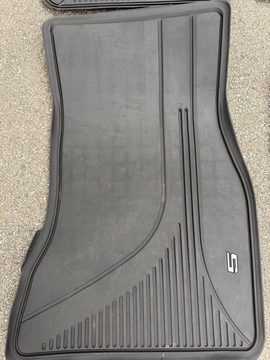 BMW Tapis / Bacs: Automatten Set Original Bmw 5er – D'occasion à Küsnacht ZH par rox_d9zw 4