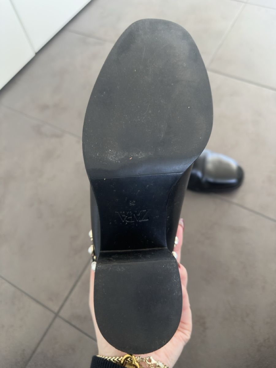 Zara Scarpe da donna: Zara Stiefeletten mit Perlen – Usato da Granges-Paccot venduto da Gabizinha85 2