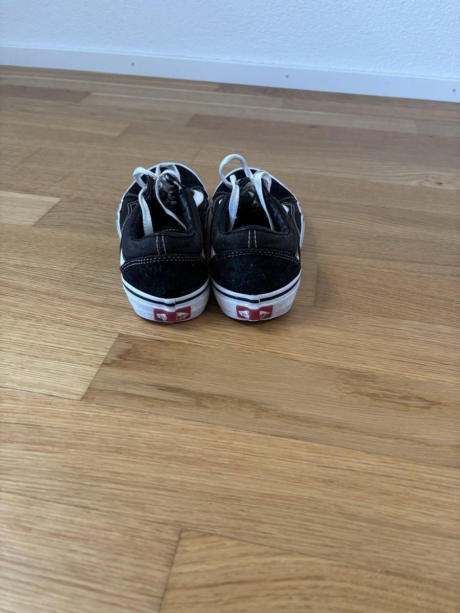 Vans Herrenschuhe: Vans Old Skool Sneaker schwarz 36.5 – Gebraucht aus Bettwiesen von ras_9rk9 2
