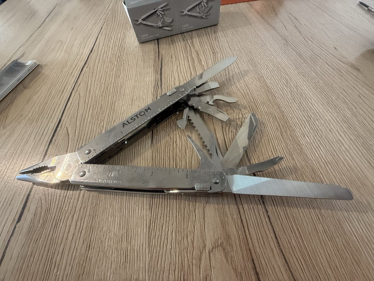Victorinox Alle Werkzeuge: Victorinox SwissTool 3.0323 Multitool mit Lederetui – Neu (gemäss Beschreibung) aus Wettingen von Ni_la_lo 6