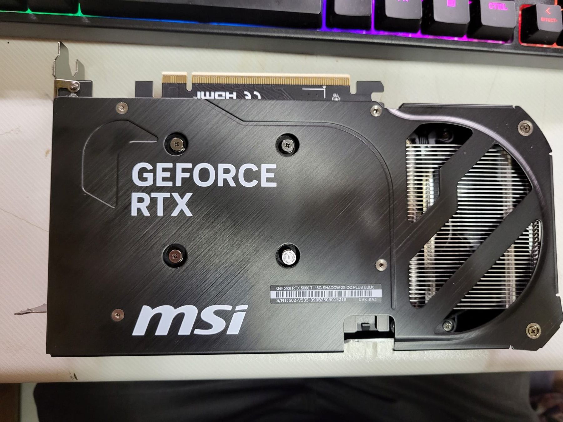 MSI Cartes graphiques: MSI GeForce RTX 5060 Ti SHADOW 2X OC PLUS – D'occasion à Unterengstringen par CyberCore 2
