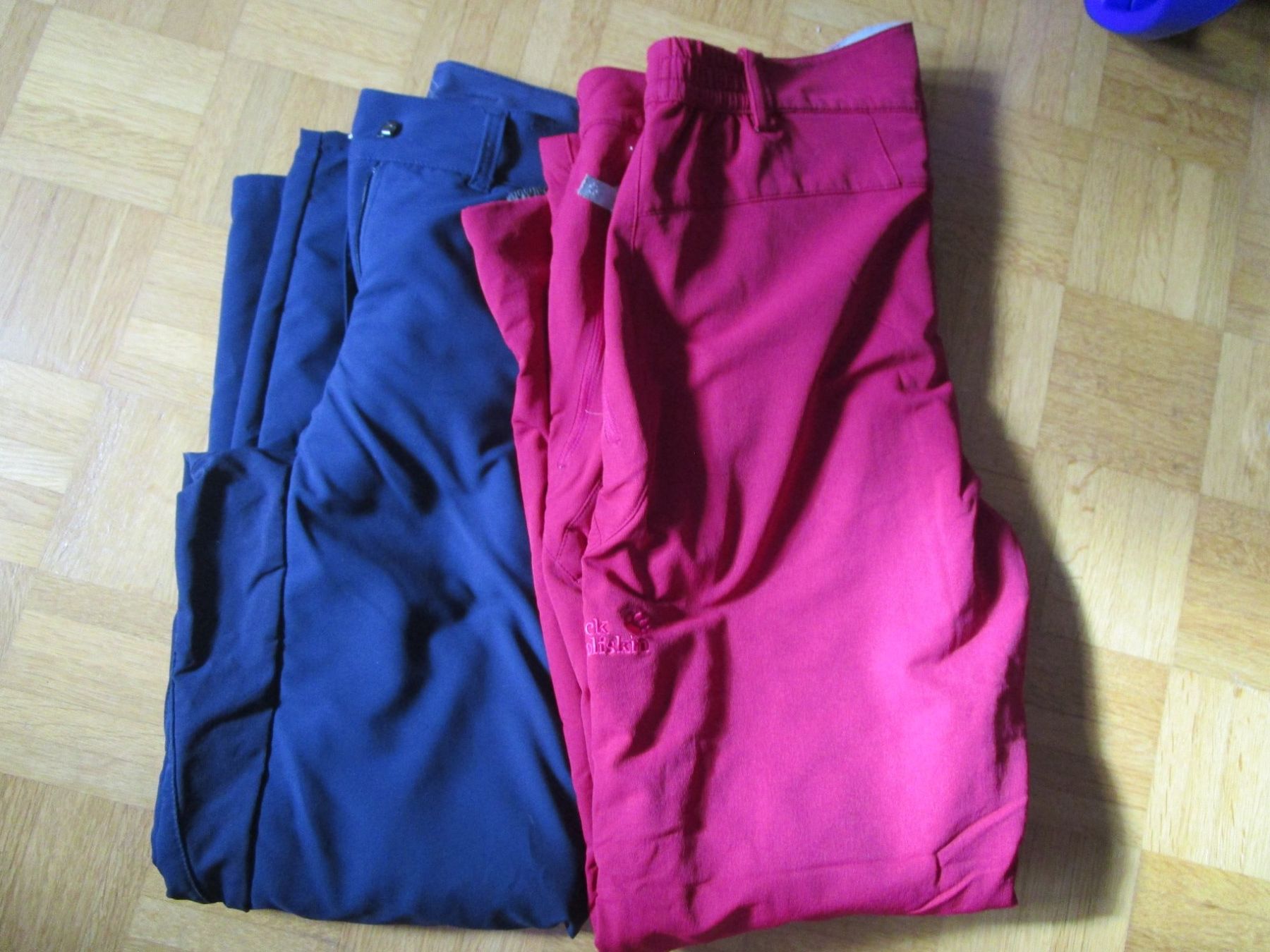 Jack Wolfskin Lotti di vestiti: 2 Winterhosen – Usato da Birmenstorf AG venduto da Edelweiss25
