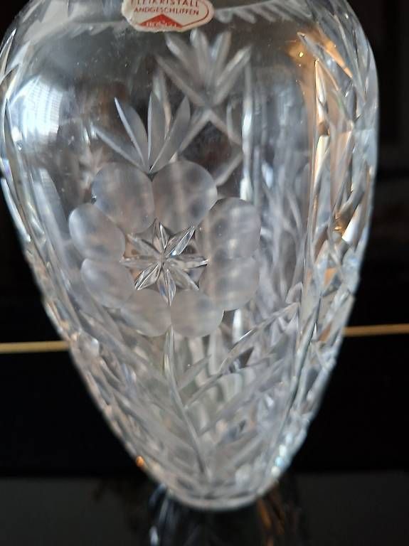 Vasi & Recipienti:  Handgeschliffene Kristall Vase  – Usato da Bern venduto da ANIP 3