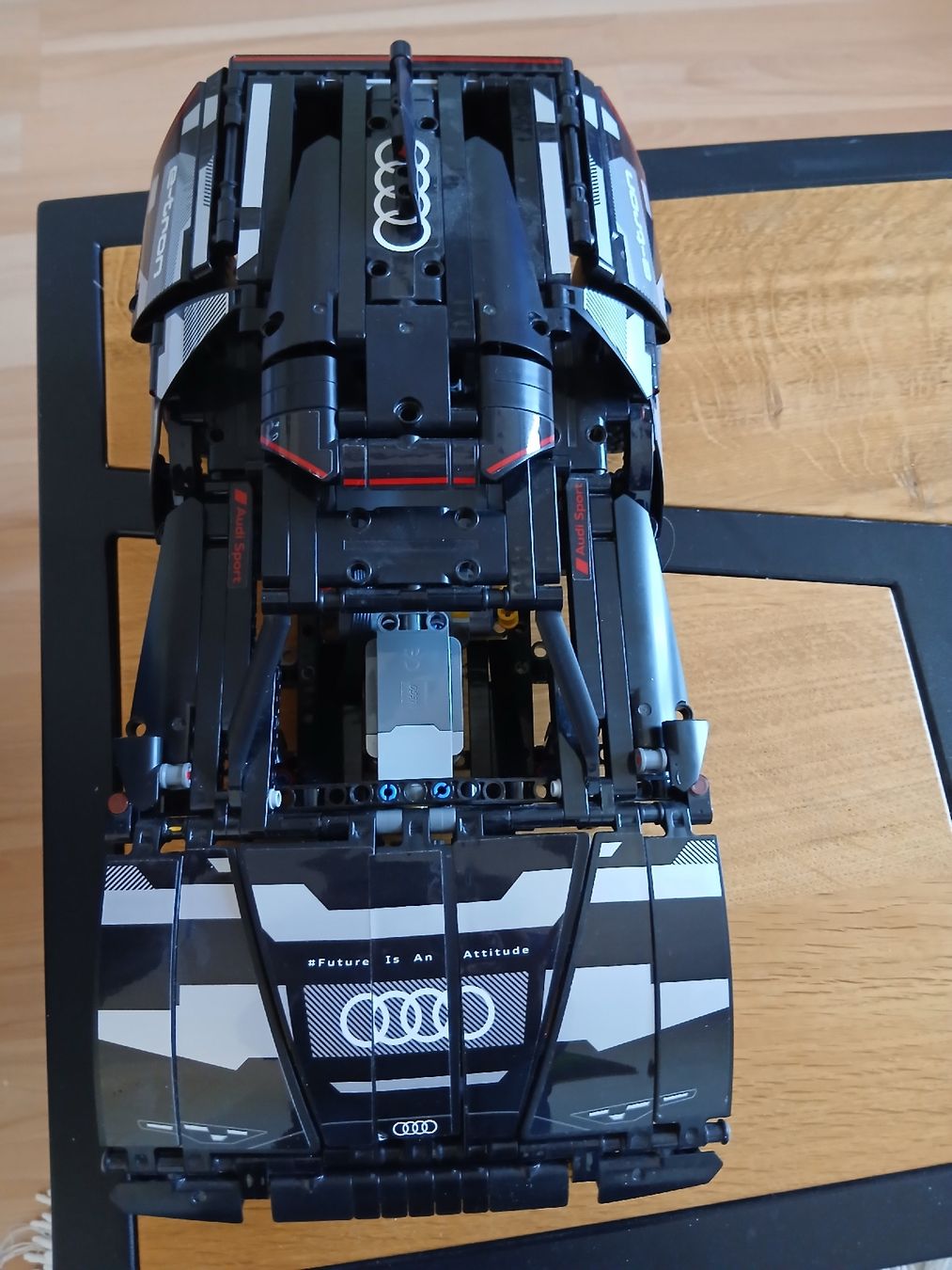 Lego Kit di costruzioni: Lego Technic Audi RS Q e-tron 42160, comme neuf ! – Usato da Tavannes venduto da Chevaldefeu 2
