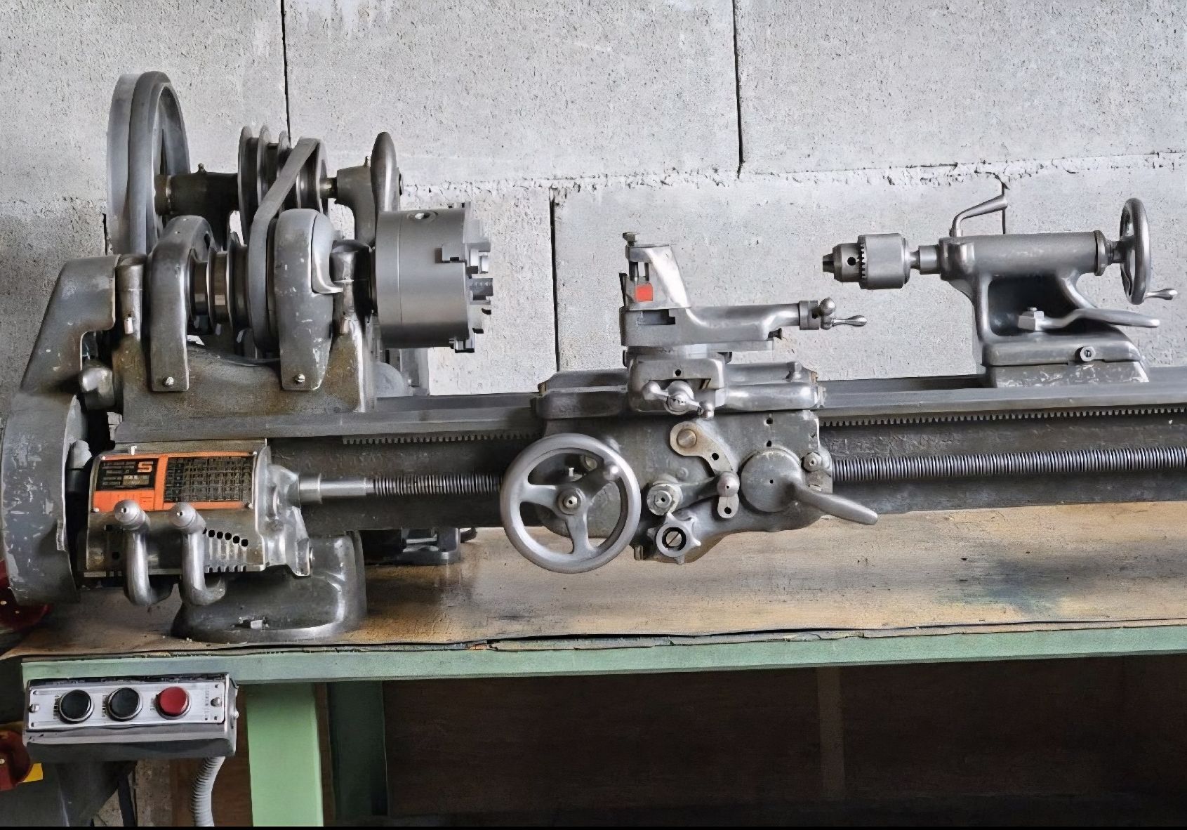 Tutte le macchine: Drehbank, Soutbend Model A, 9 Inch – Usato da Kloten venduto da hal_t5lg 1