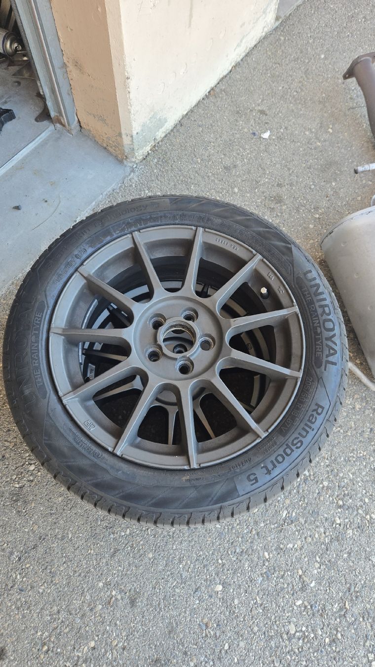 Pneumatici & Ruote complete: Subaru GT 5x100 – Usato da Vilars NE venduto da kie_t26p