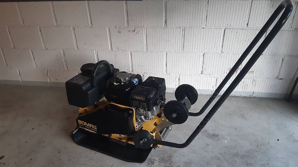 Tutte le macchine: Bomag Profi Vibroplattte BVP1845 Bagger Stampfer Baumaschine – Usato da Biel venduto da Baubet72 1