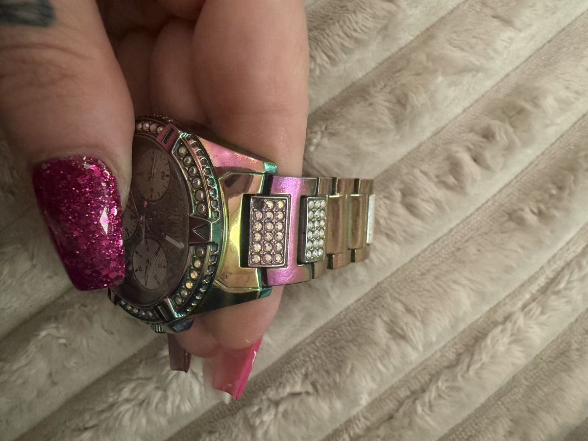 Guess Bracelets: Guess Uhr Regenbogen gebraucht – D'occasion à Witterswil par gsc_z6ts 2