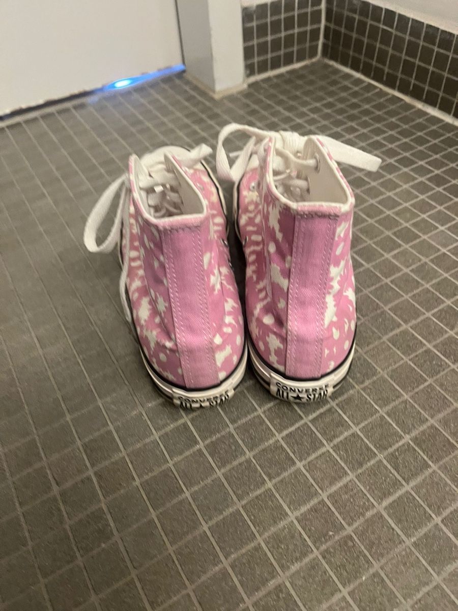 Converse Scarpe per ragazze: Converse Chucks Rosa gemustert Gr.39.5 – Usato da Zürich venduto da Kev81 2