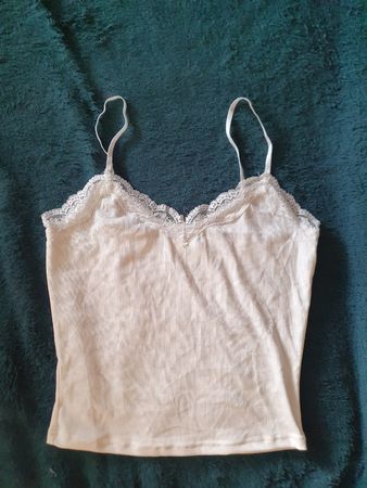 Débardeur blanc avec dentelle taille S neuf