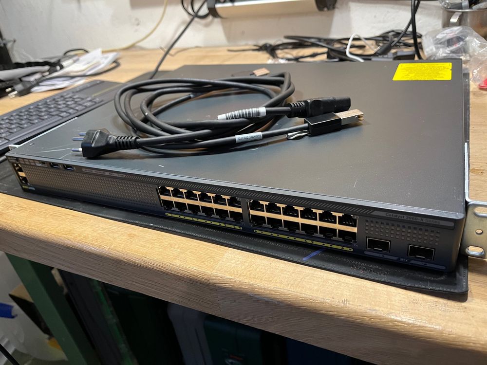 Switch Cisco Catalyst 2960 X 24 ports Gigabit PoE+ 370W, 2 x SFP+ 10G, LAN Base – Réf. WS C2960X 24PD L prix Maroc