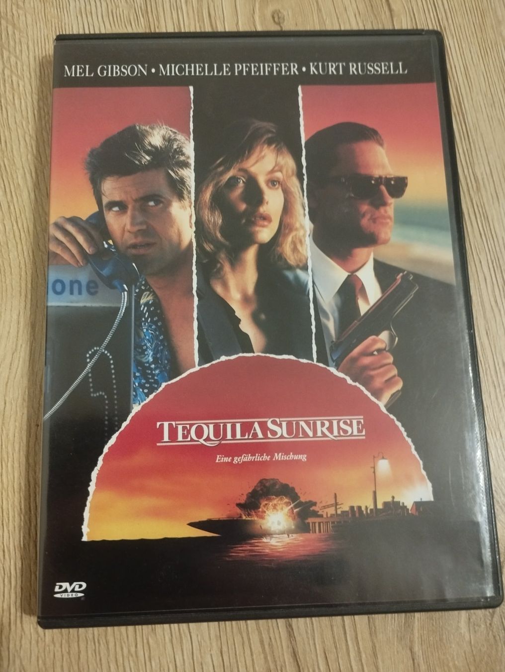 Tutti i DVDs: Tequila Sunrise mit Mel Gibson Michelle Pfeiffer – Usato da Steffisburg venduto da AutoFiat