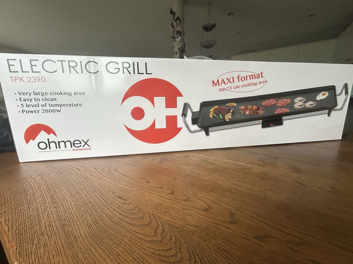 Griglie: Ohmex Elektrischer Grill Teppanyaki TPK-2390 – Nuovo e nell'imballaggio originale da Safenwil venduto da Leonor01
