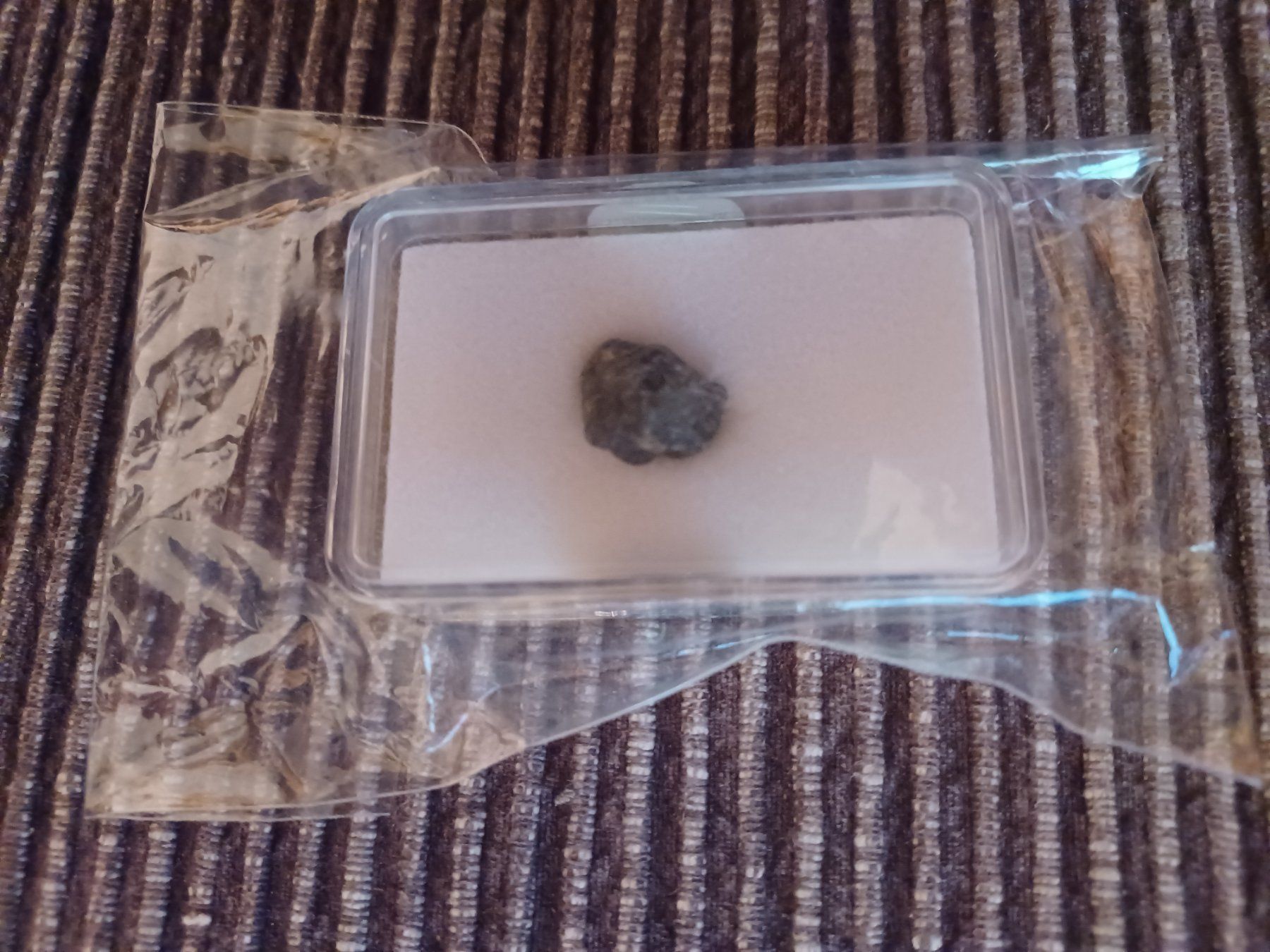 Minéraux & Lithothérapie: Mars Meteorit mit IMCA-Zertifikat – D'occasion à Gränichen par JakobM01 3