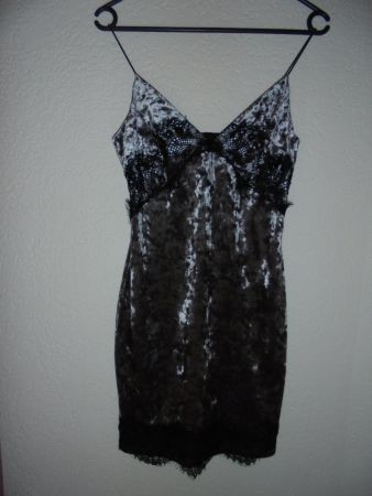 TRÄGERKLEID VON TOPSHOP GRÖSSE 34 IN SILBER/SCHWARZ
