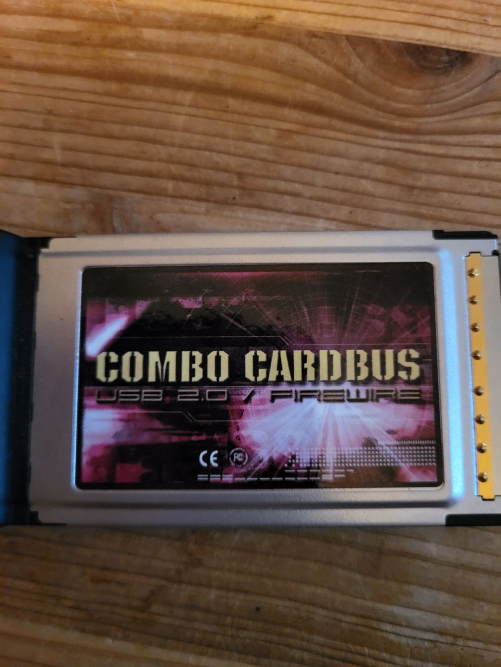 Laufwerke & Adapter: Interface Card, Combo Cardbus – Gebraucht aus Guggisberg von Aegertenlehn 4
